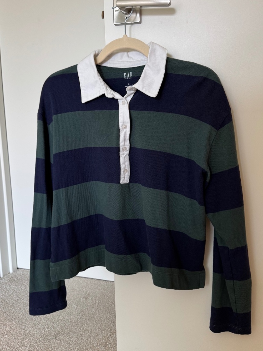 GAP Cropped Rugby Polo Shirt (S) - Picture 2 of 4